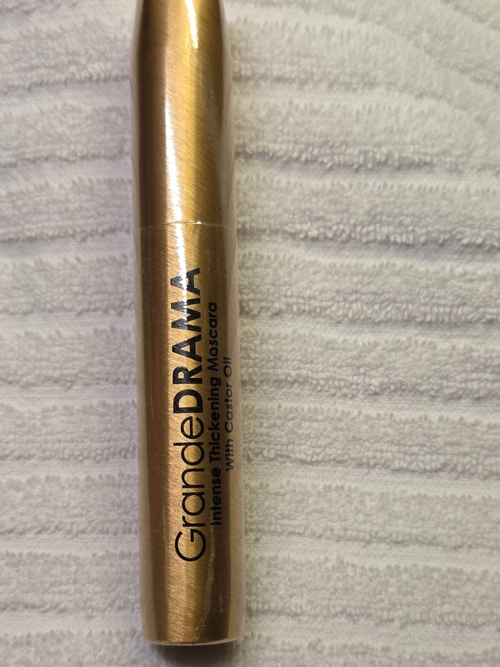 Ariana Grande GrandeDRAMA Intense Thickening Mascara - Metallic Gold Tube